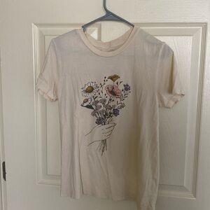 Flower Graphic T-shirt size small